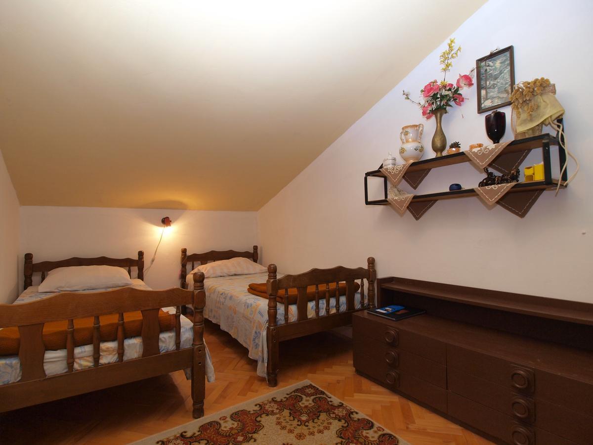 Apartments Slavica 382 Póla Kültér fotó
