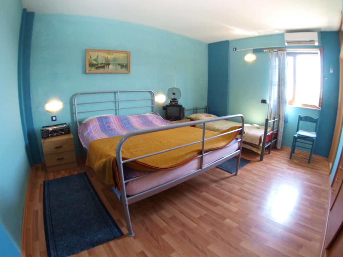 Apartments Slavica 382 Póla Kültér fotó